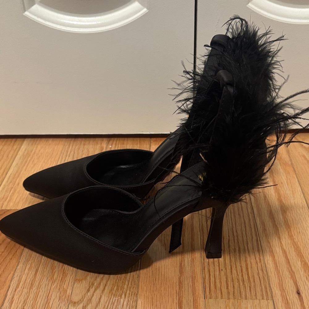 Black Feathered Heels - Picture 3 of 4